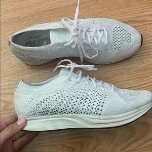 Nike flyknit Racer white/white sz 8
